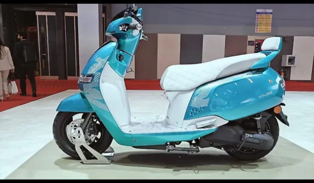image for TVS iQube Hybrid